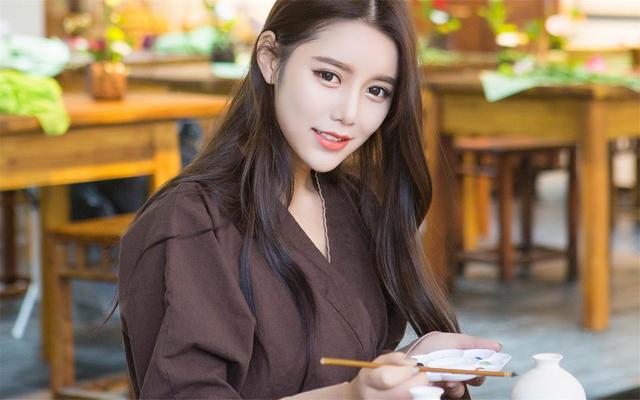 青春岁月里的第一声呼唤，女生们的早期消息